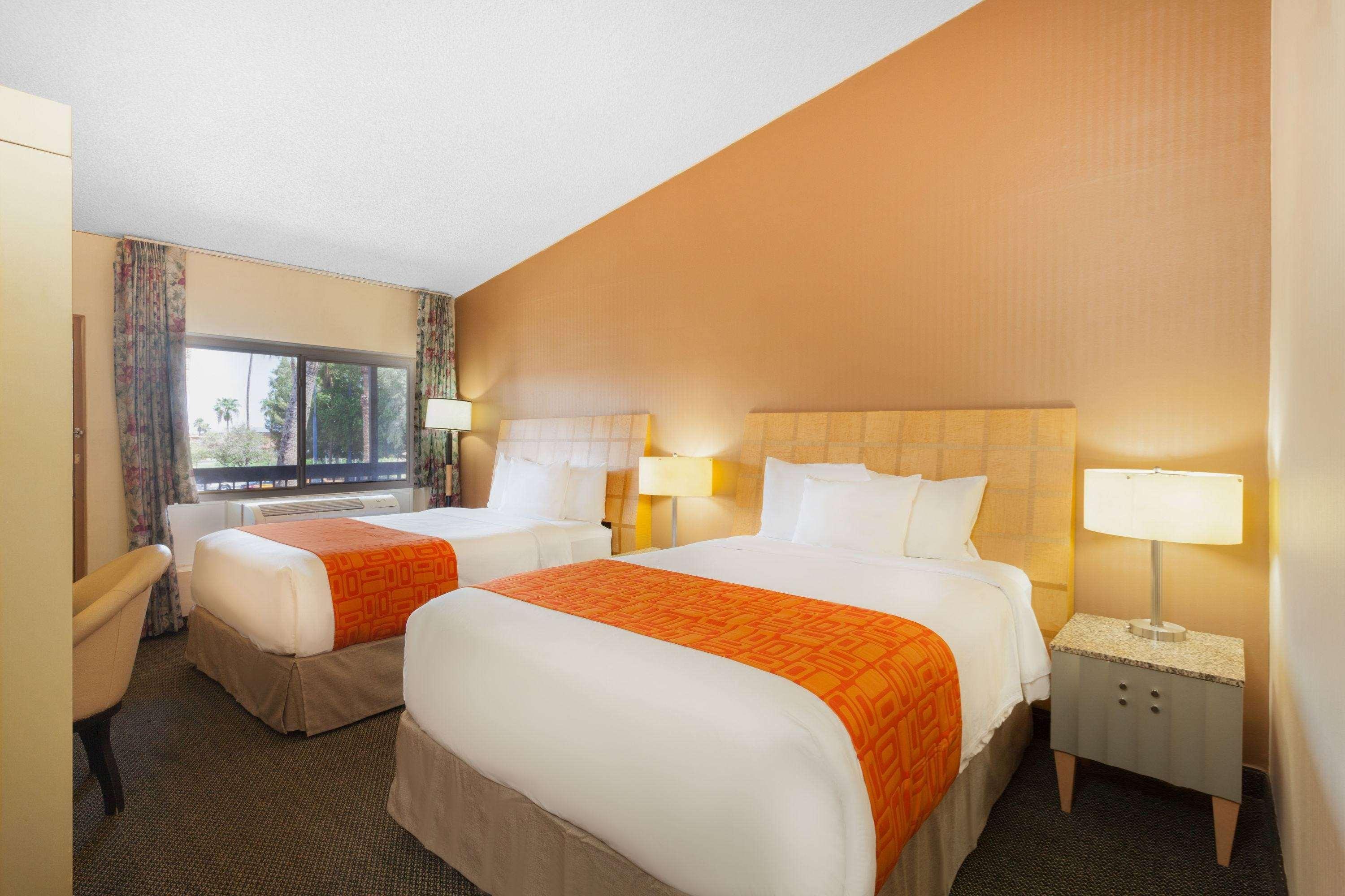 Howard Johnson By Wyndham Yuma Dış mekan fotoğraf